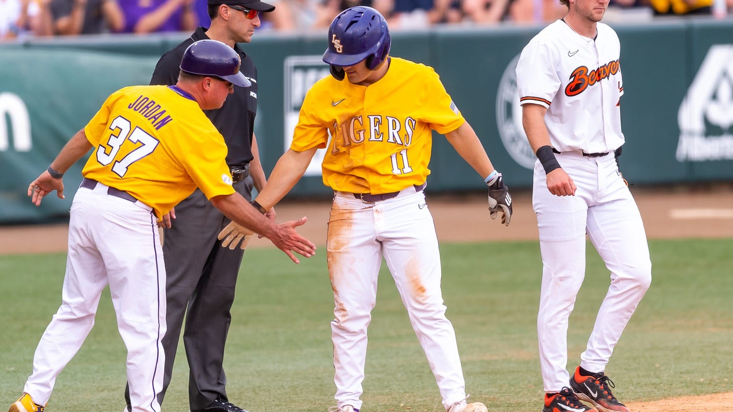 LSU blasts Oregon State for regional crown, set to host supers for 1st time since 2019
