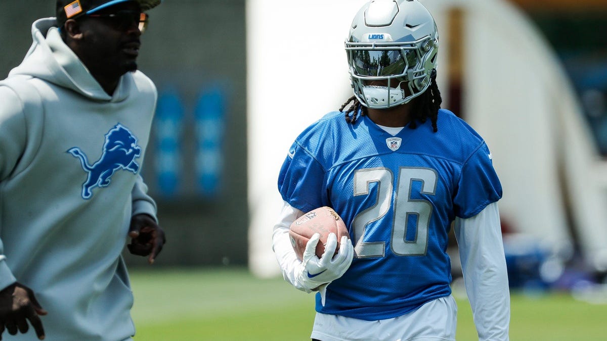 Jahmyr Gibbs could play Christian McCaffrey-like role for Lions