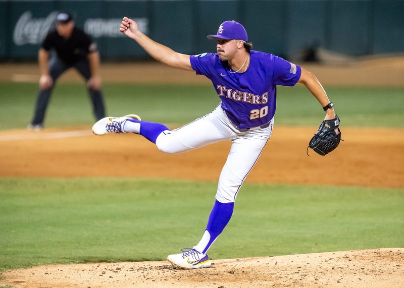Paul Skenes pitching for LSU