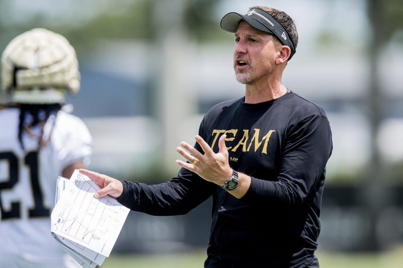 Dennis Allen