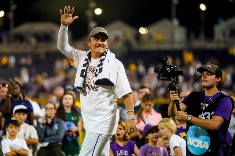 LSU Tigers player Josh Pearson (11)