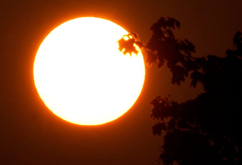 The haze and unhealthy air is trigging Air Quality Alerts once again in Metro Detroit as wind flips back to the south and brings all the smoke that drifted through the area over the last 24 hours back through.