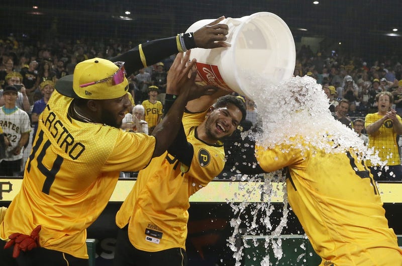 Carlos Santana getting ice bath after GW HR