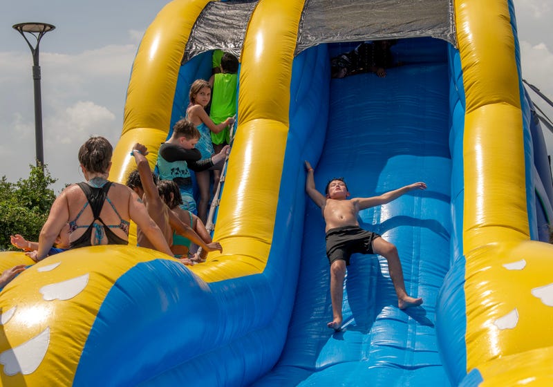 Jet Emergency Chute Lands In Chicago Front Yard