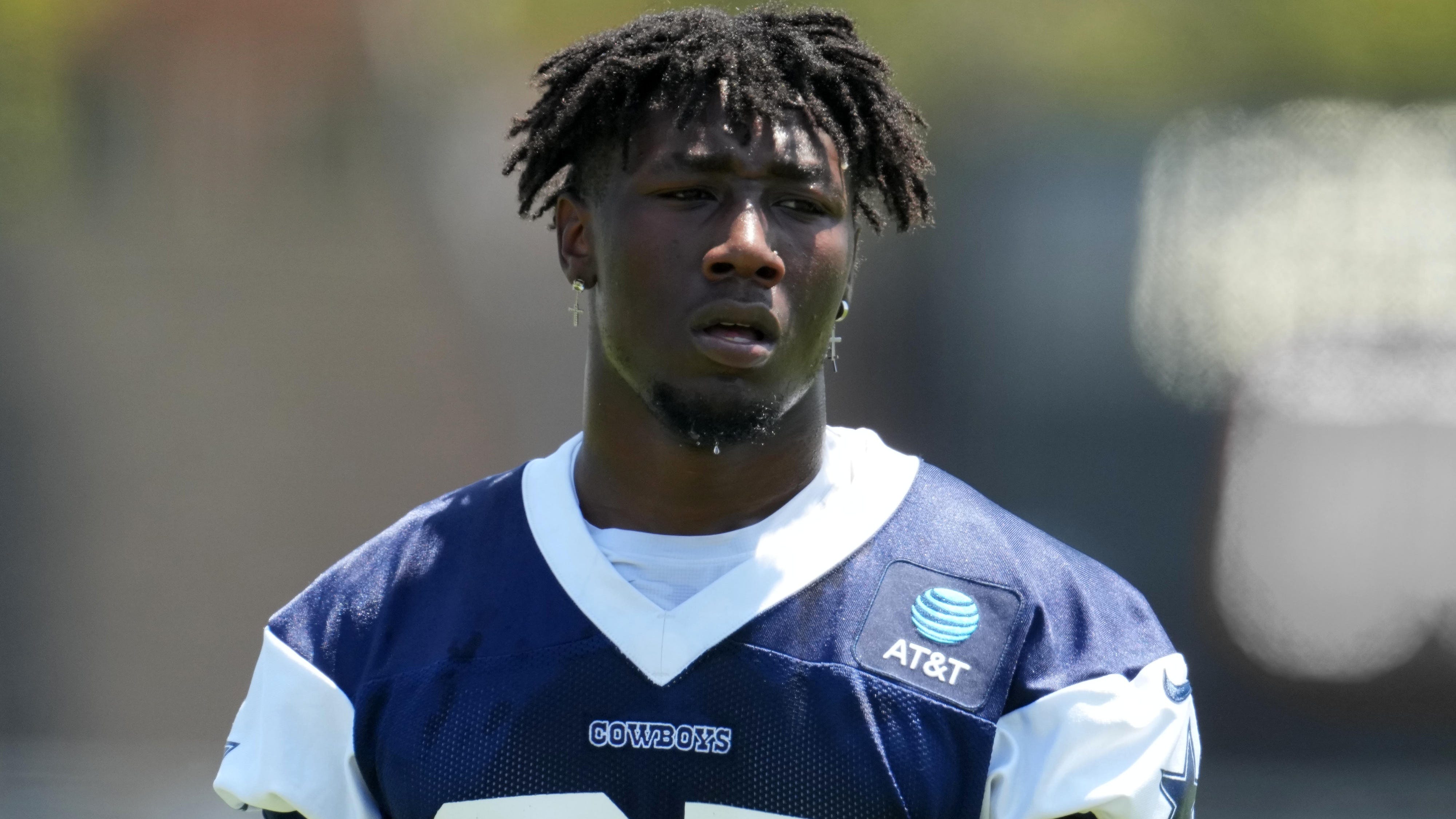 Cowboys LB DeMarvion Overshown on playing multiple positions, his old soul, speed of NFL vs. College
