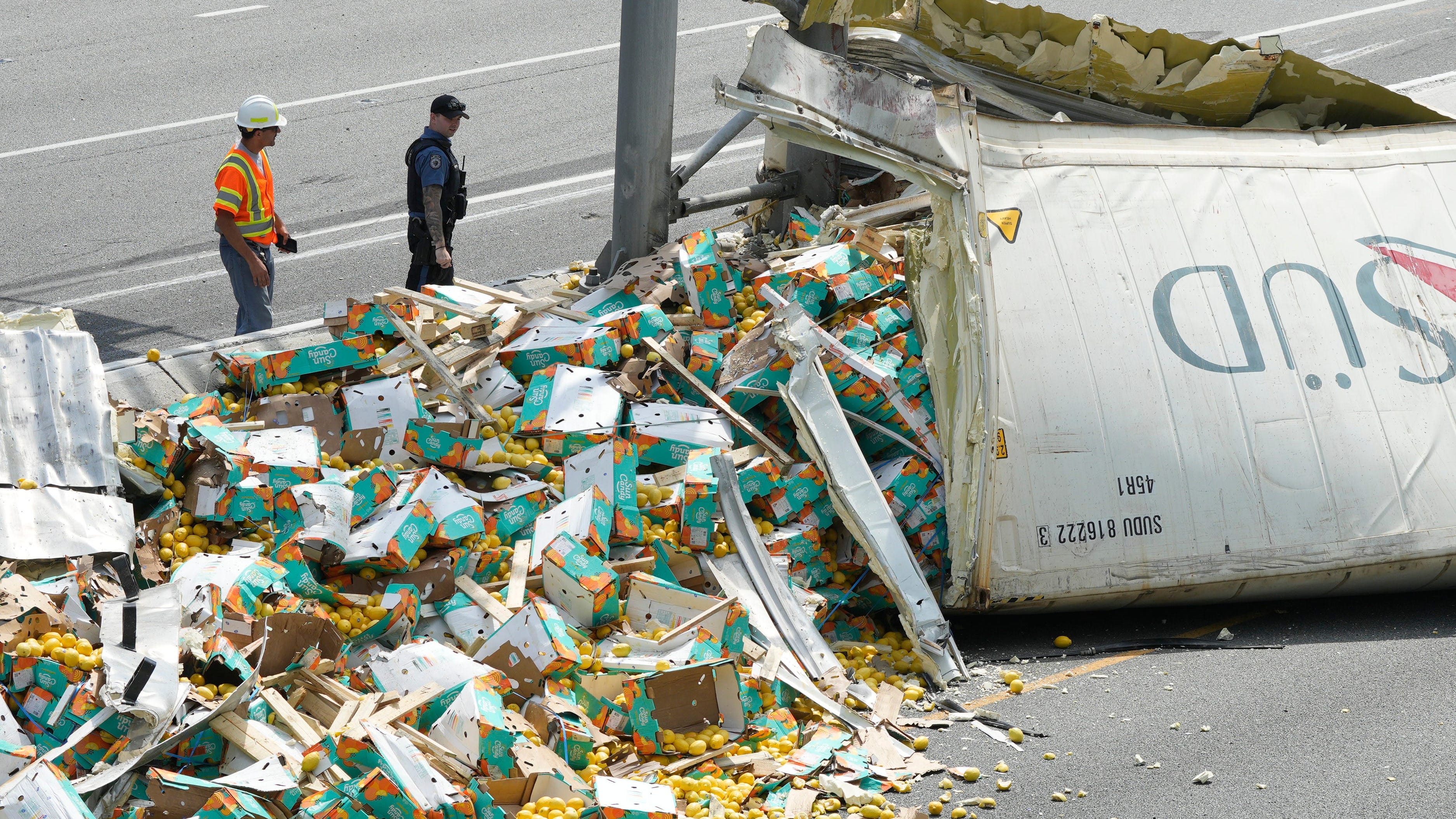 PHOTOS: Lemons cover NJ highway after tractor-trailer overturns