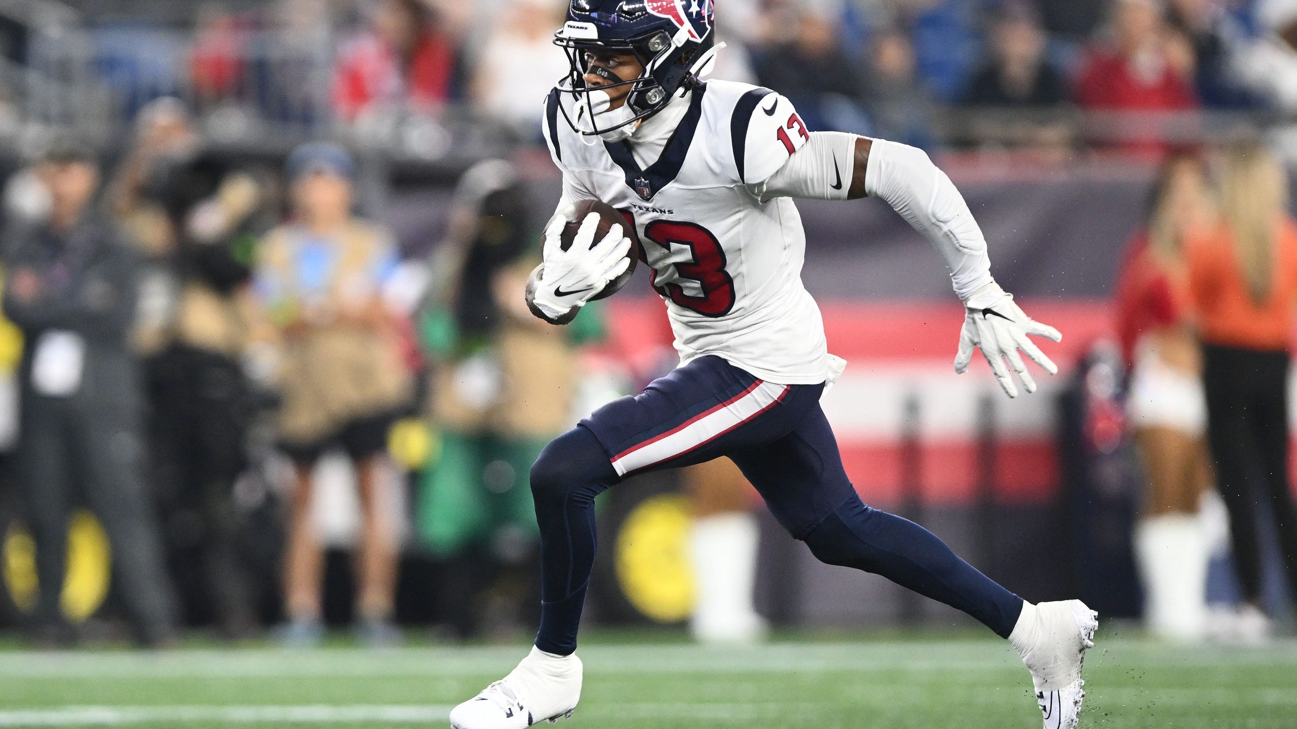 Texans' Dell held out of Saturday's game