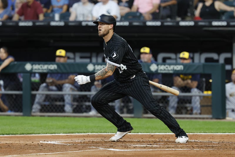 Yasmani Grandal hitting for White Sox