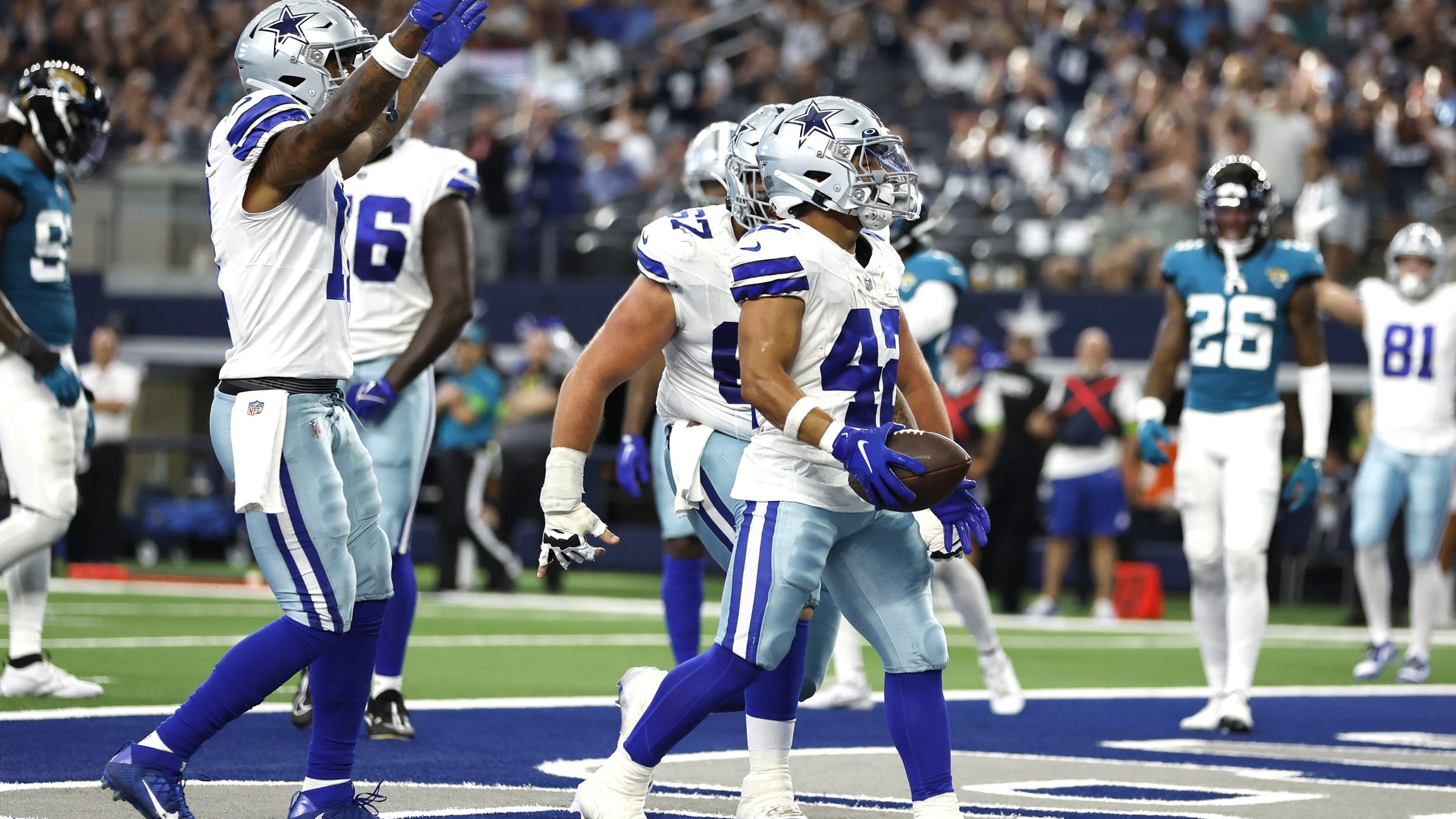 Deuce Vaughn shines in first Cowboys preseason game