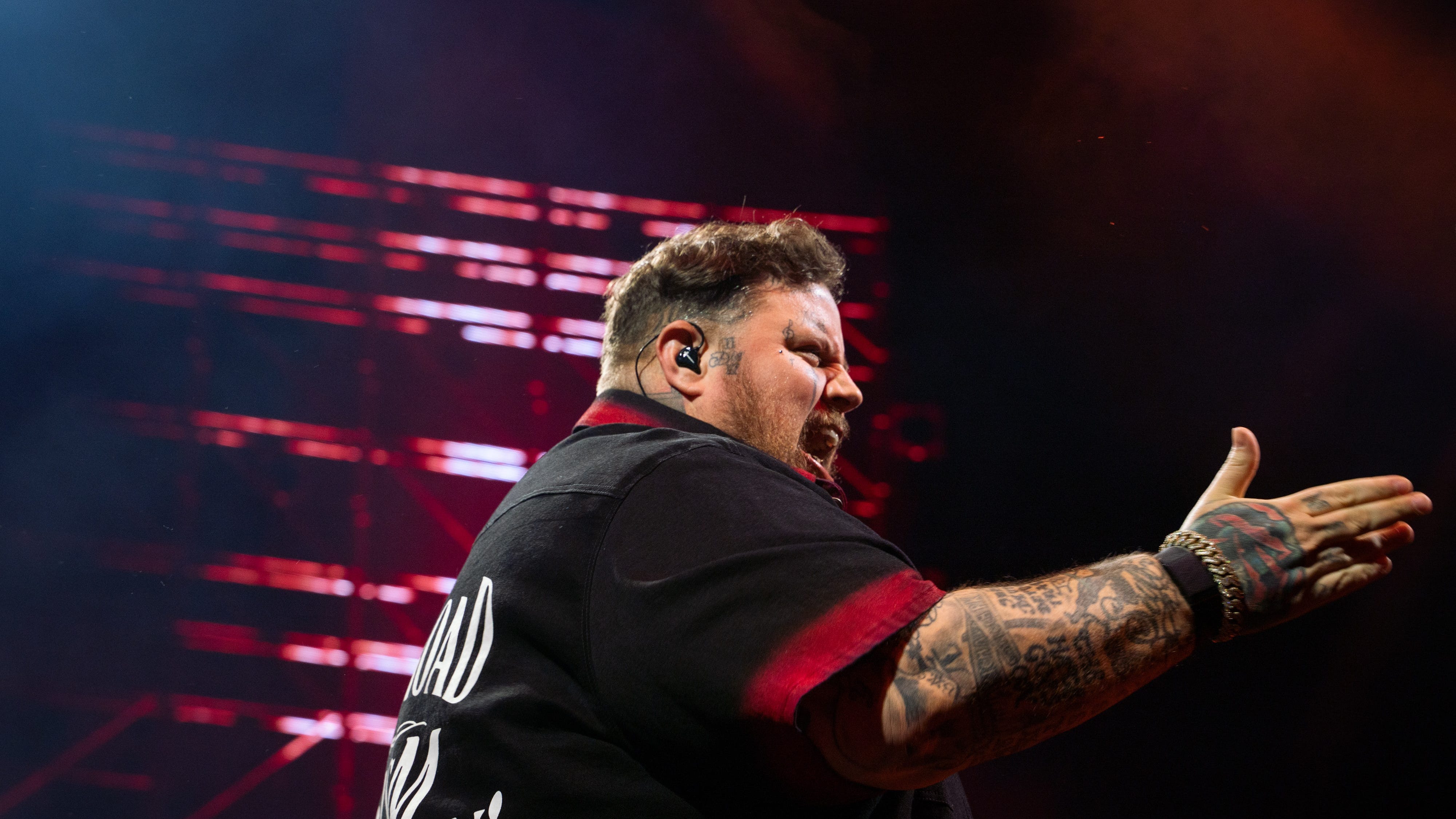 Country music star Jelly Roll will visit Genesee County Jail inmates as part of Sheriff Chris Swanson's IGNITE program