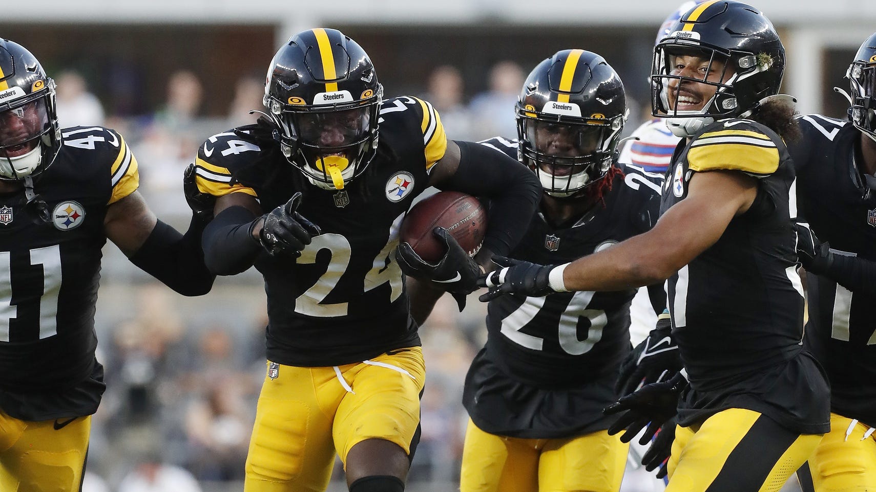 1st NFL action, 1st pick as Joey Porter gives ball to his dad