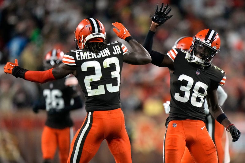 Browns Are A 2 1/2 Point Favorite VS Steelers Tonight