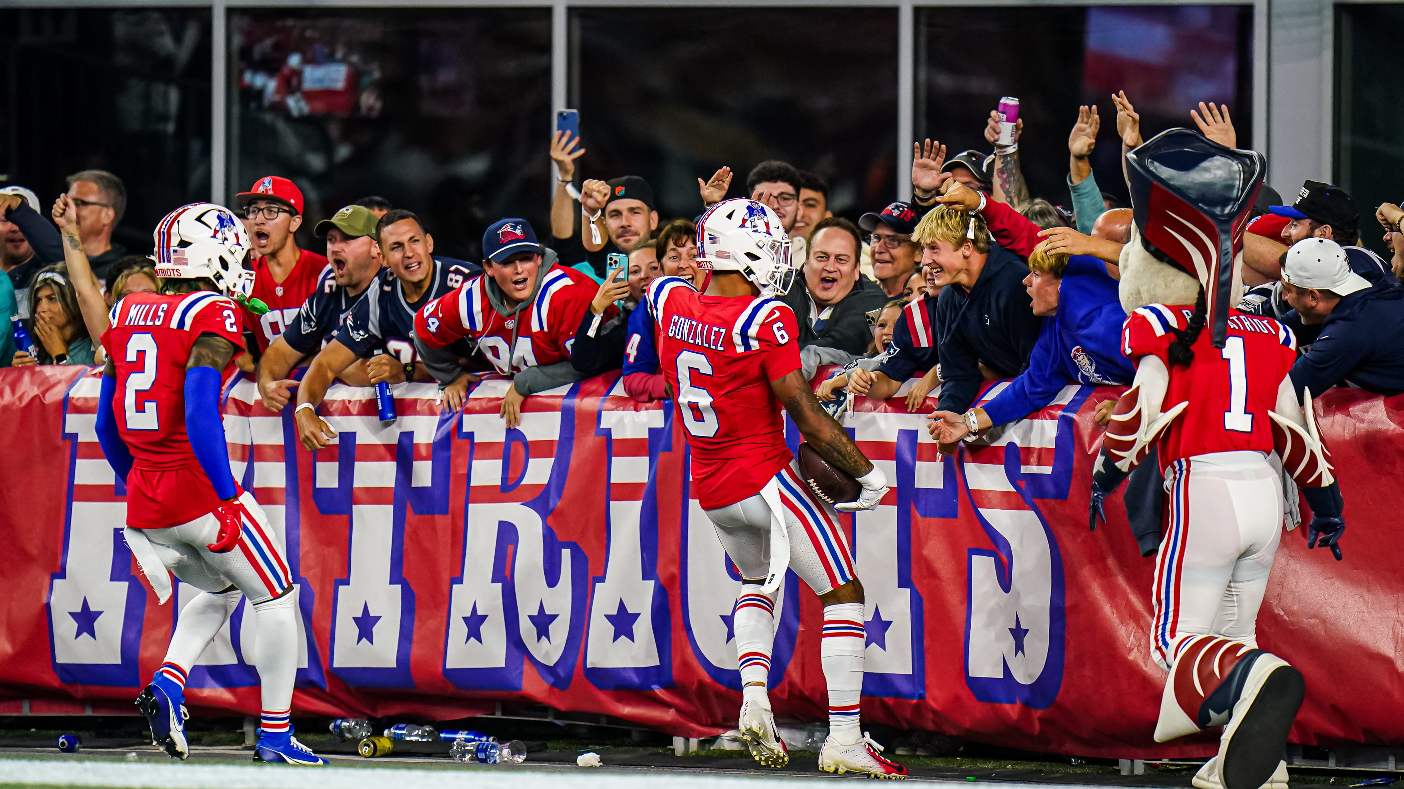 Ty Law loves what he's seen from Patriots rookie Christian Gonzalez