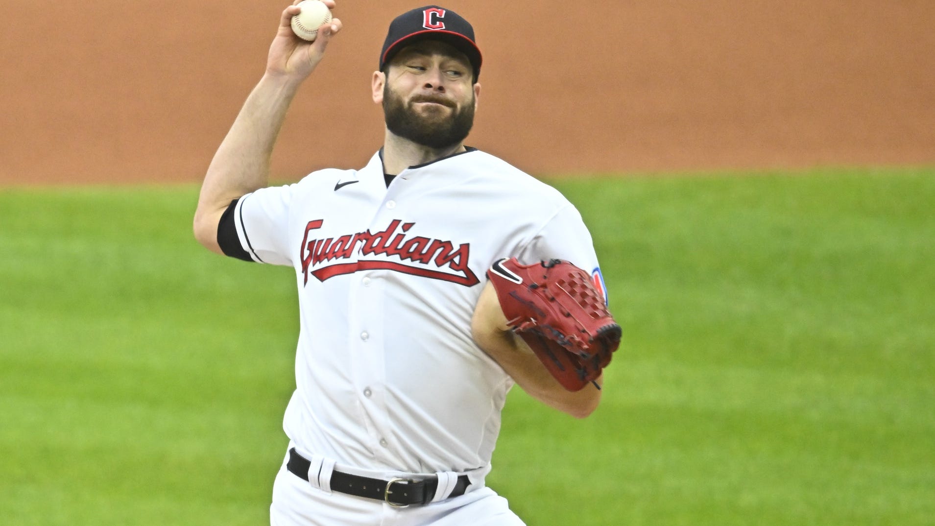 Red Sox agree to deal with SP Lucas Giolito