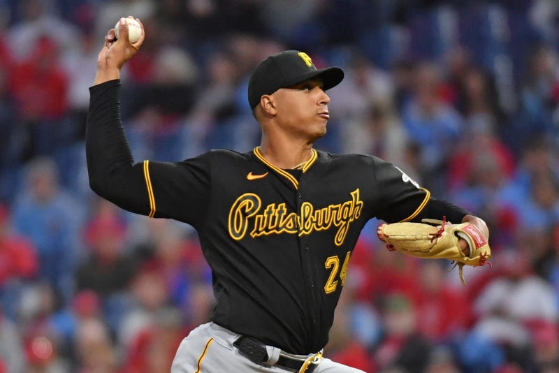 Johan Oviedo pitching