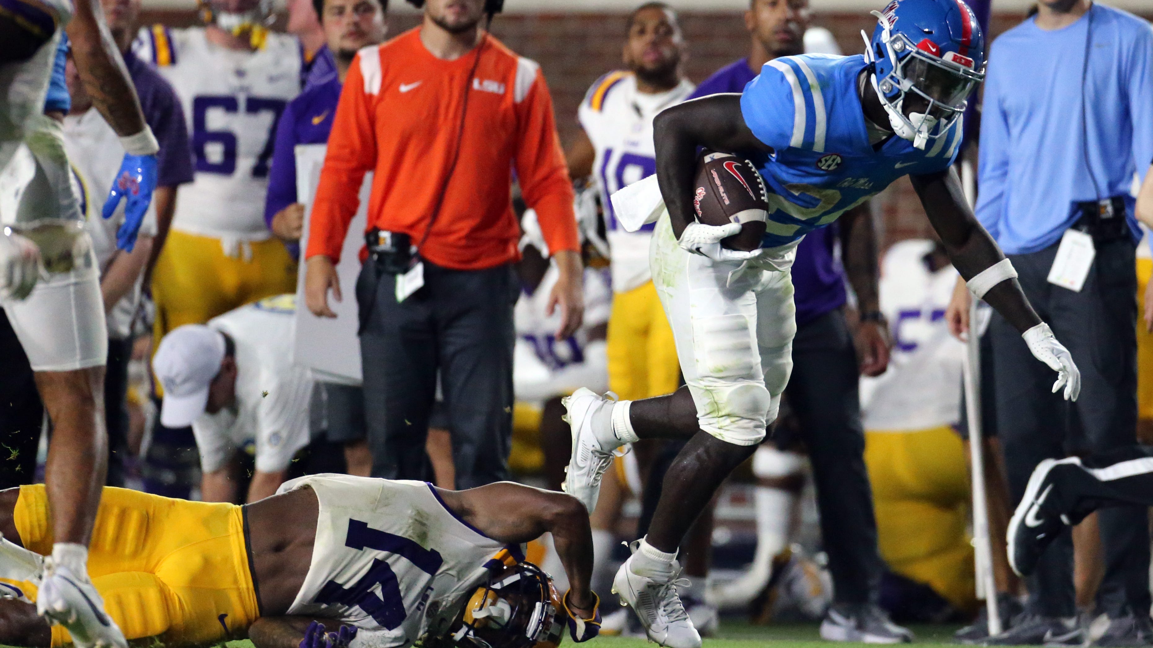 LSU drops ten spots in Top 25 Poll