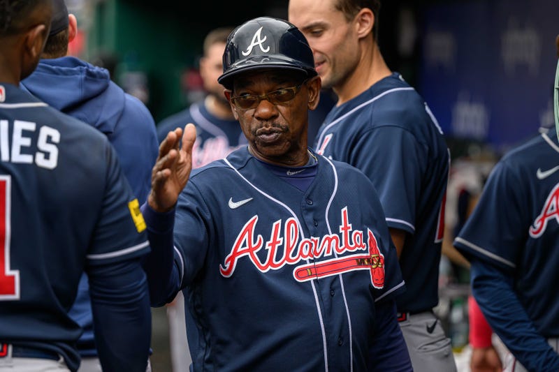 Atlanta Braves third base coach Ron Washington