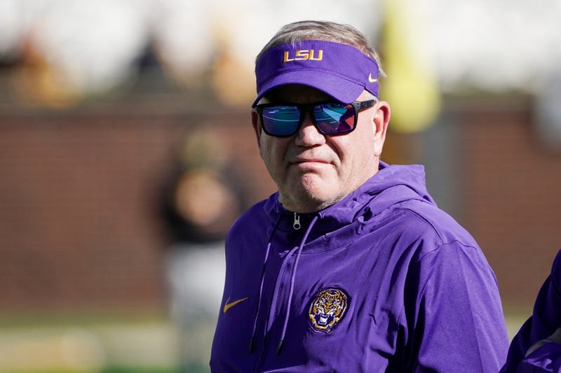 LSU Tigers head coach Brian Kelly