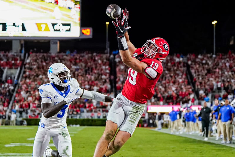 Georgia Bulldogs tight end Brock Bowers