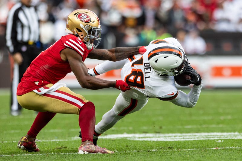 Browns WR David Bell's Cousin Delivers Daughter Before Game