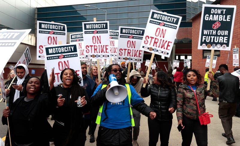 Detroit casino workers on strike