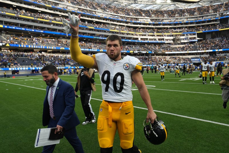 Pittsburgh Steelers linebacker T.J. Watt (90) gestures after the game against the Los Angeles Rams at SoFi Stadium