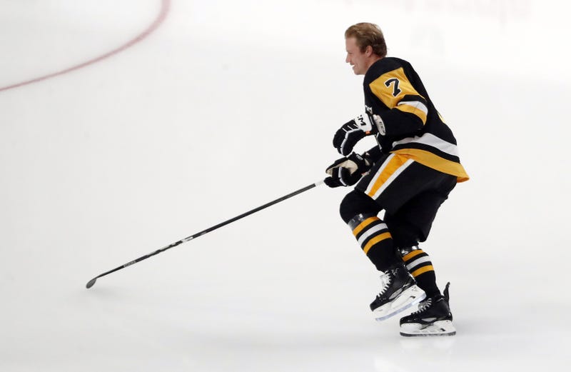 John Ludvig skating by self on ice