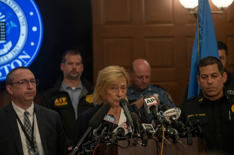 Maine, Governor, Shooting, Minnesota, Public Safety, Mass Shooting