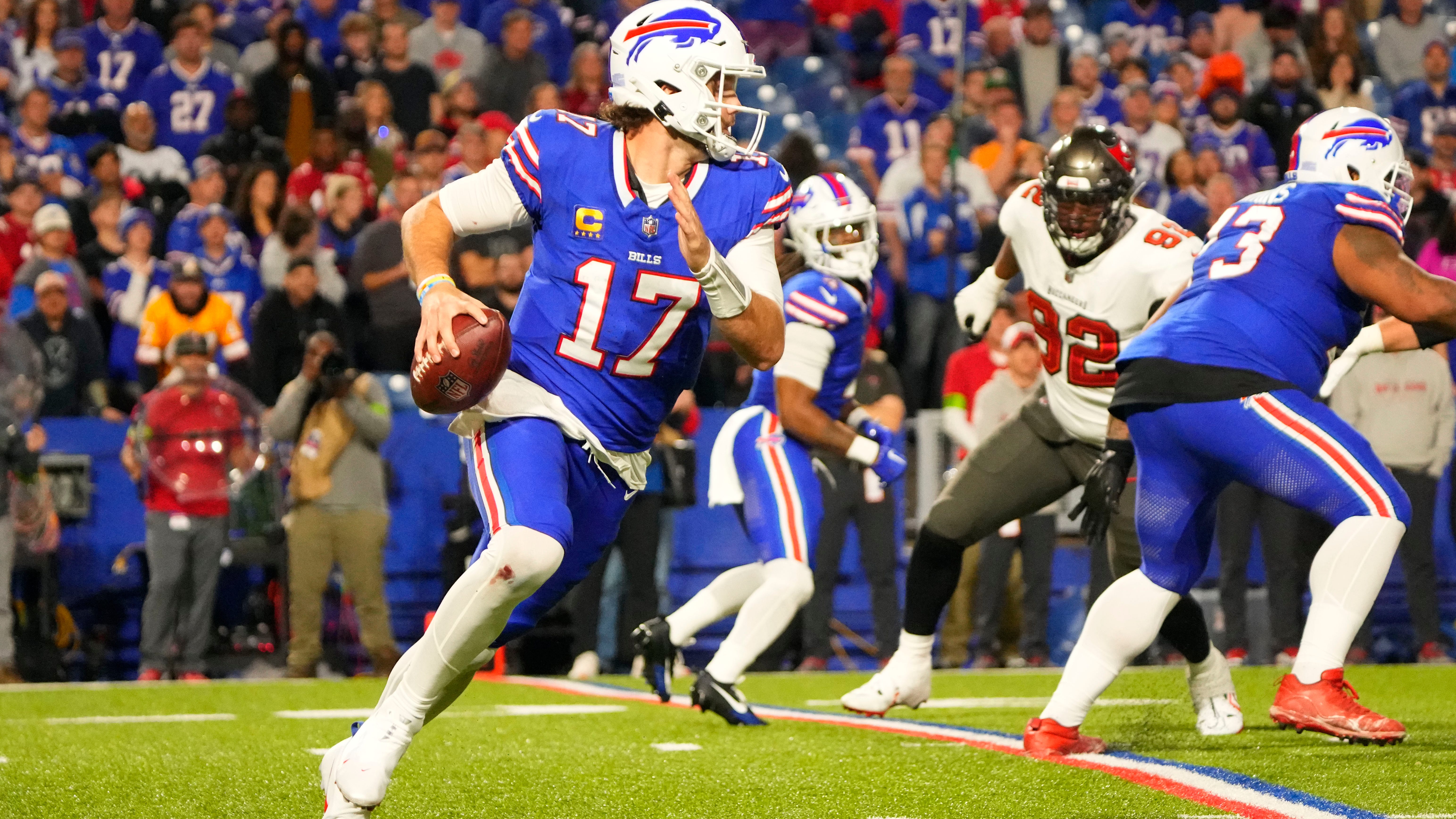 Allen does not practice; Douglas, Fournette make Bills practice field debuts Wednesday