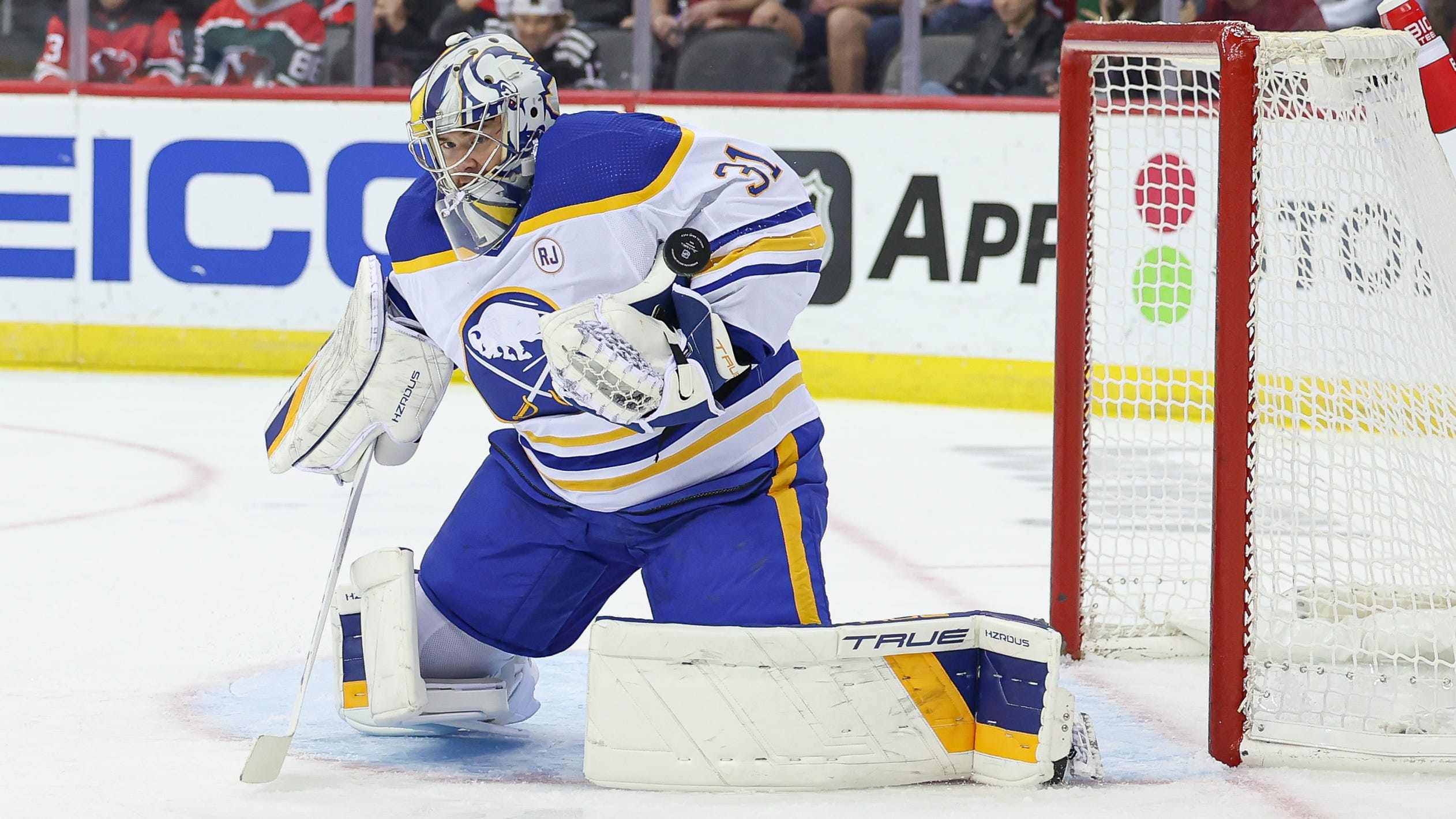 Sabres smoked in New Jersey