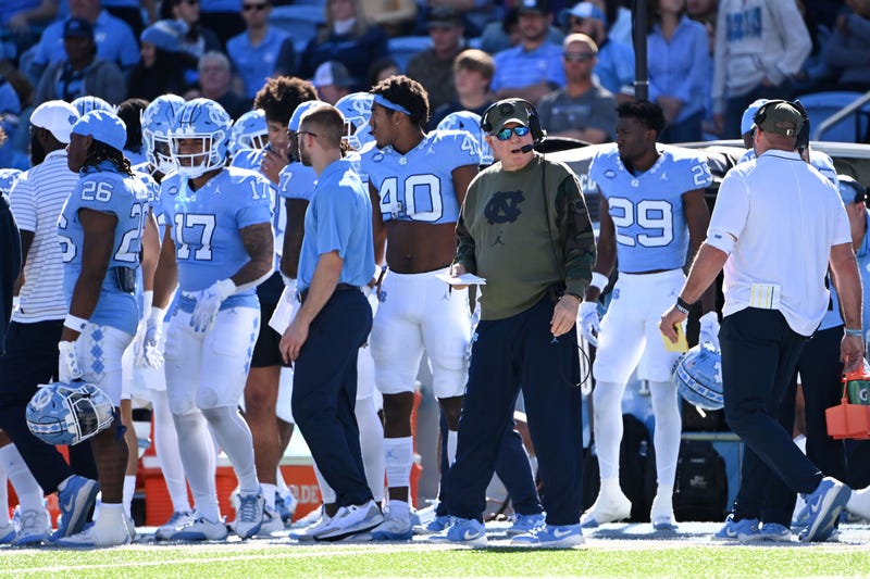  North Carolina Tar Heels head coach Mack Brown on the sidelines in the second quarter at Kenan Memorial Stadium