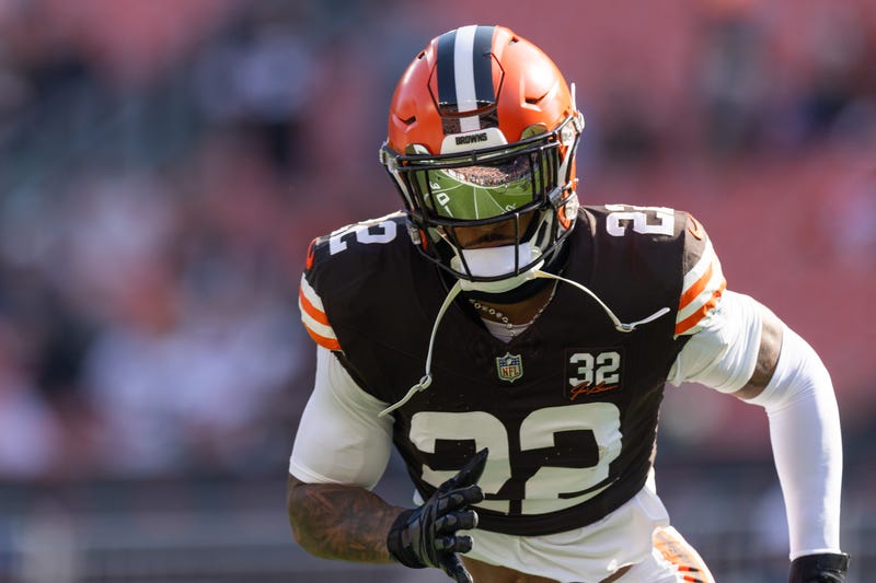 The field is reflected in the visor of Cleveland Browns safety Grant Delpit (22) during warm ups before the game against the Arizona Cardinals at Cleveland Browns Stadium.
