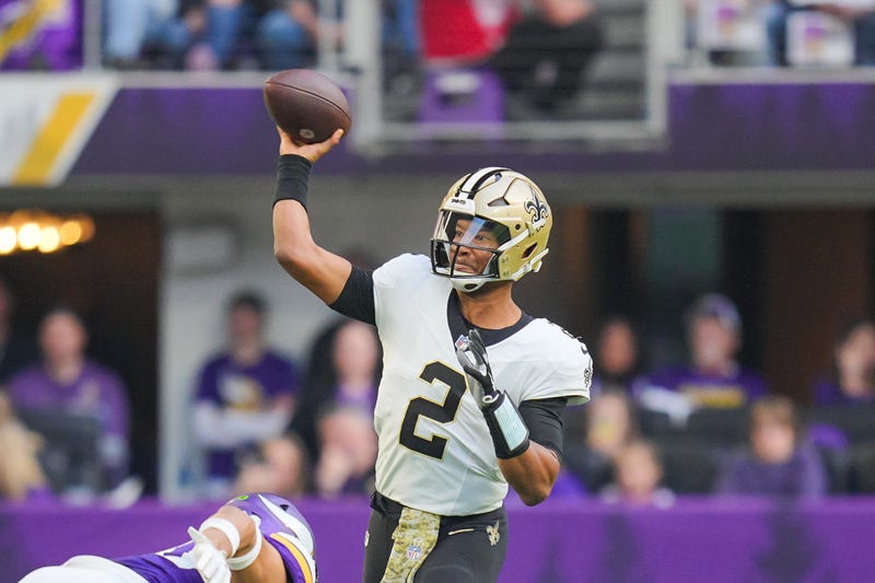 New Orleans Saints quarterback Jameis Winston (2) passes against the Minnesota Vikings in the fourth quarter at U.S. Bank Stadium. 