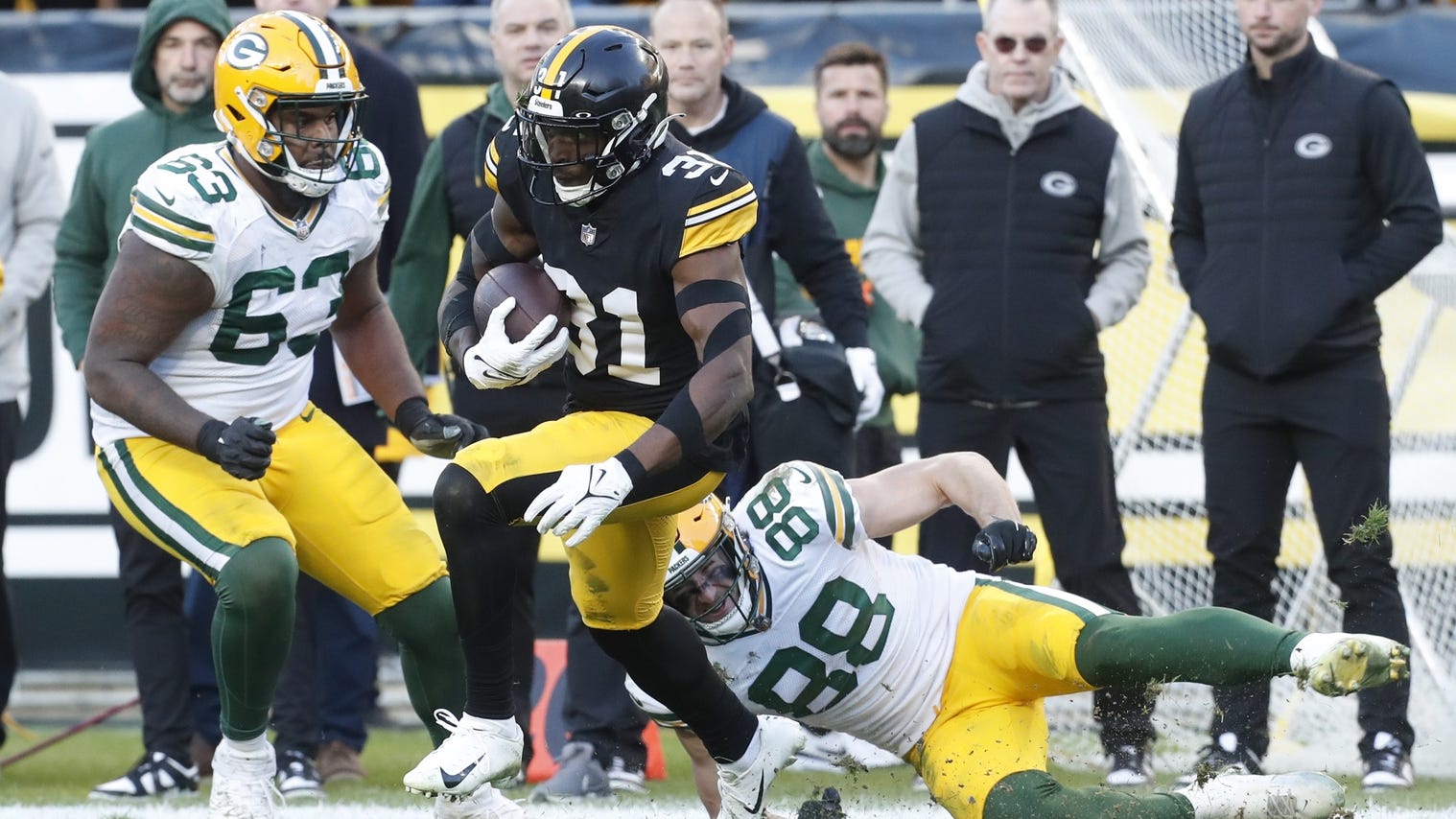 3 defensive starters OUT for Sunday in Cleveland