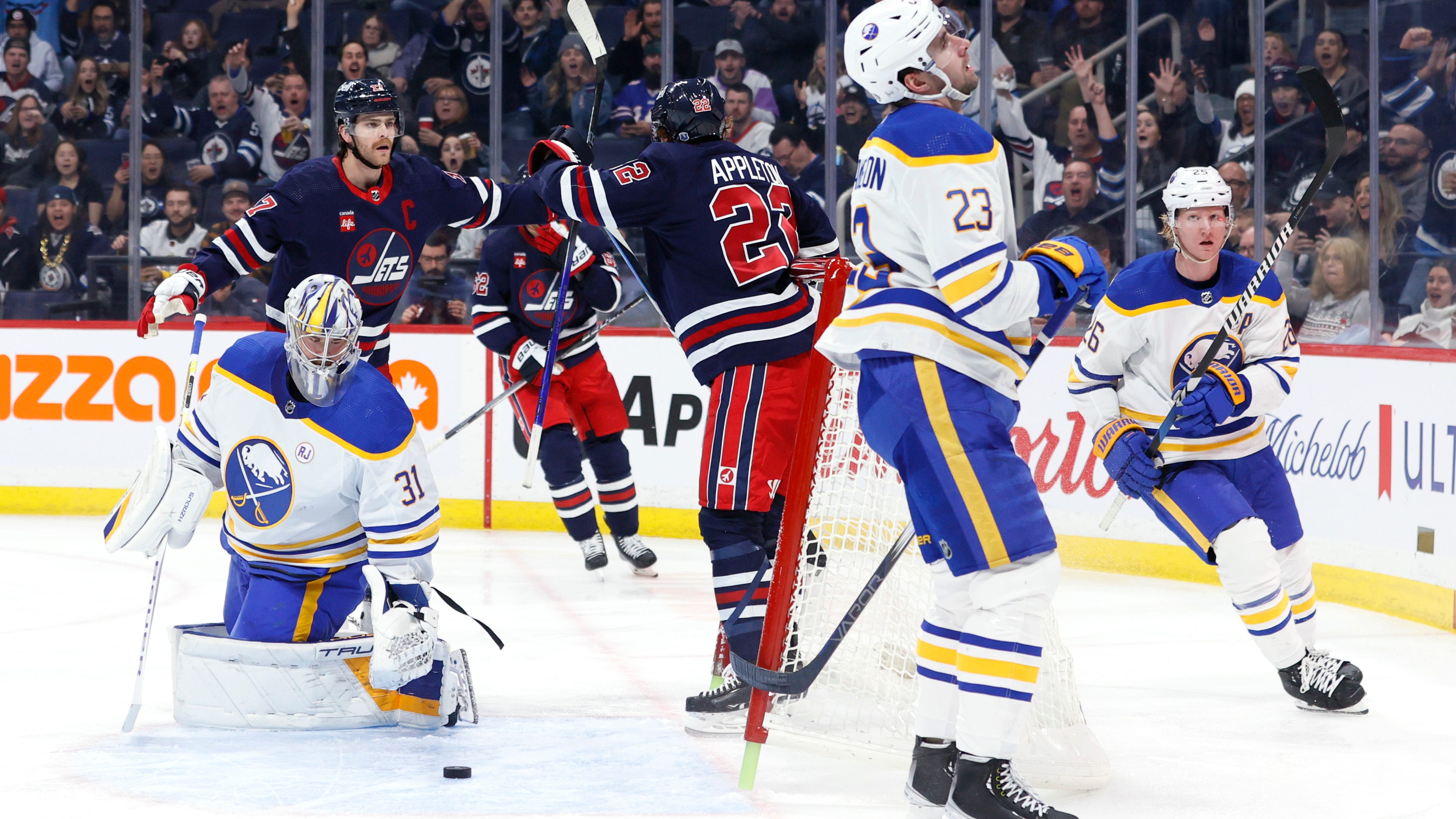 Second period a backbreaker for Sabres in loss to Jets