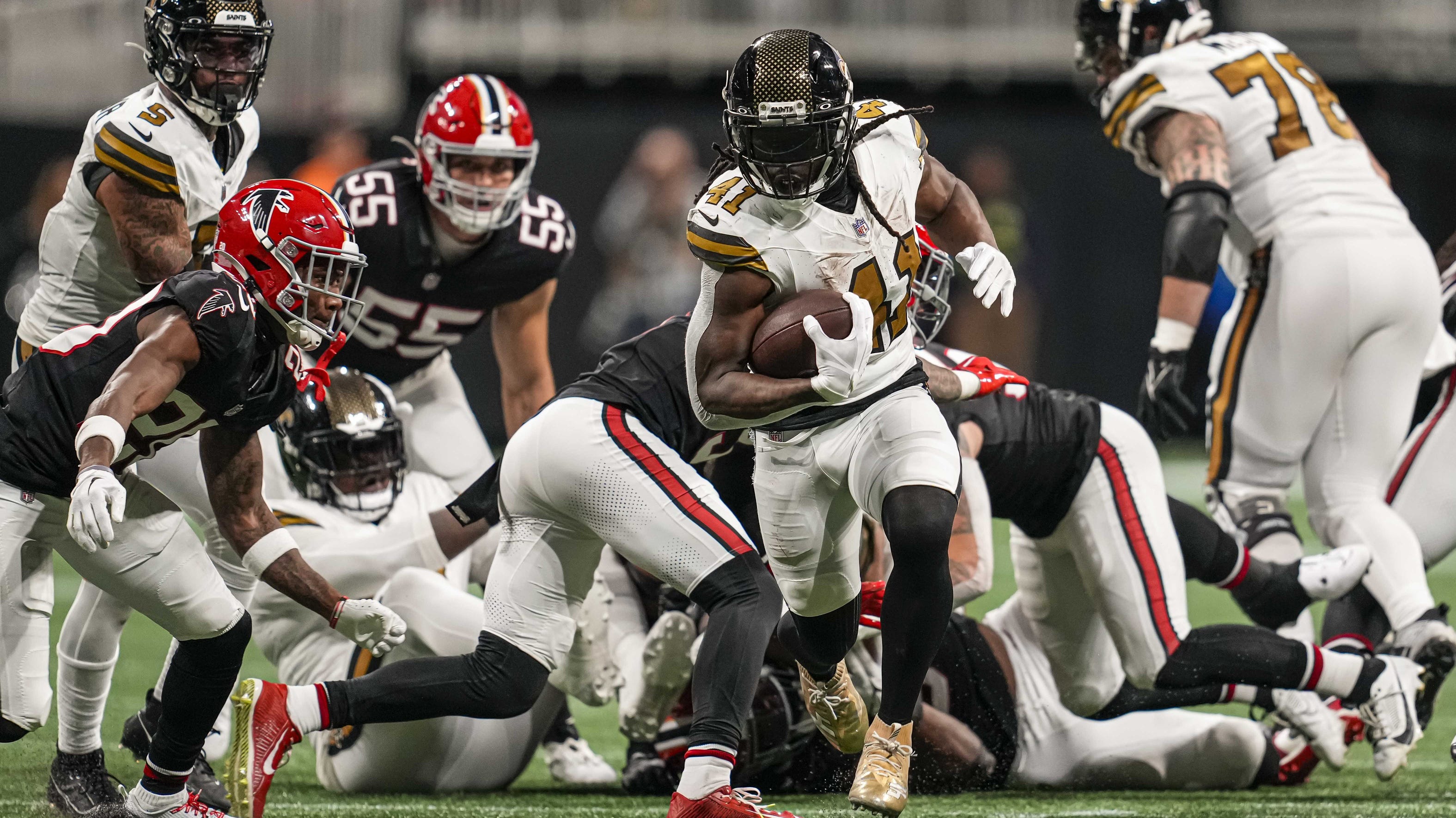 Kamara: Saints don't have 'identity' as team, 'we're consistently inconsistent'