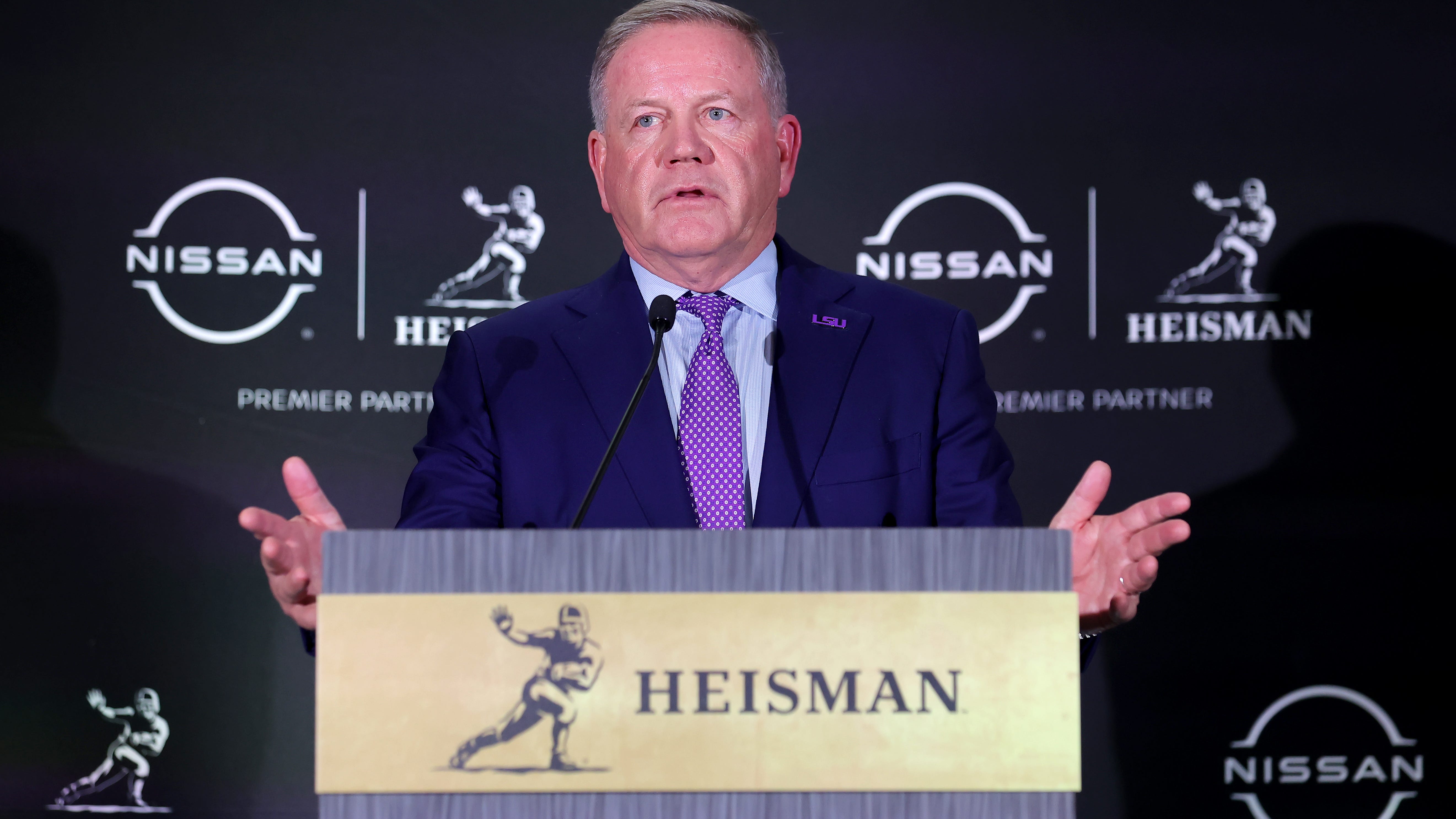 Major shakeup on LSU’s coaching staff gives Kelly a chance to take program to next level