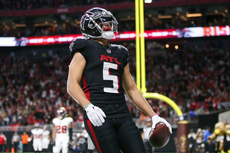 Dec 10, 2023; Atlanta, Georgia, USA; Atlanta Falcons wide receiver Drake London (5) reacts after a two-point conversion against the Tampa Bay Buccaneers in the second half at Mercedes-Benz Stadium. Mandatory Credit: Brett Davis-USA TODAY Sports