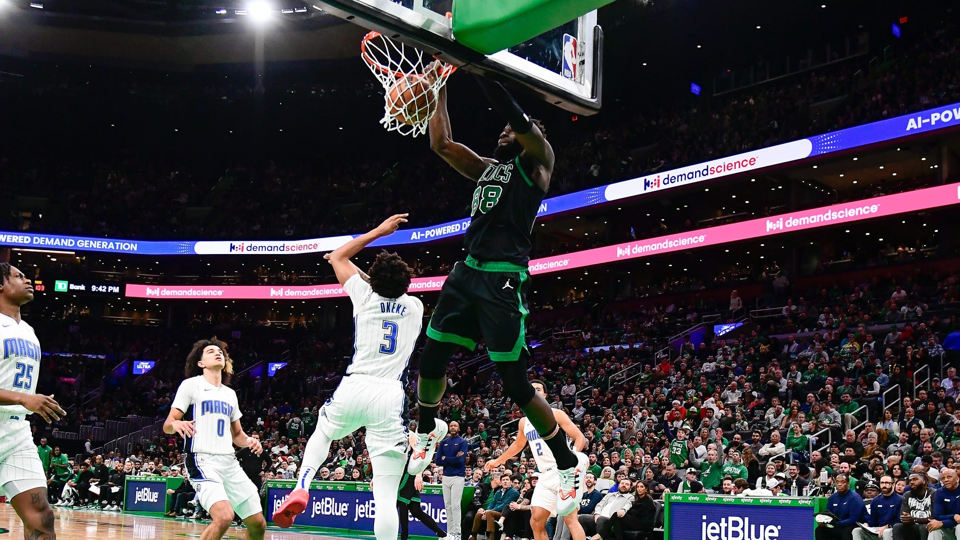 Celtics notebook: Brad Stevens is confident in his frontcourt