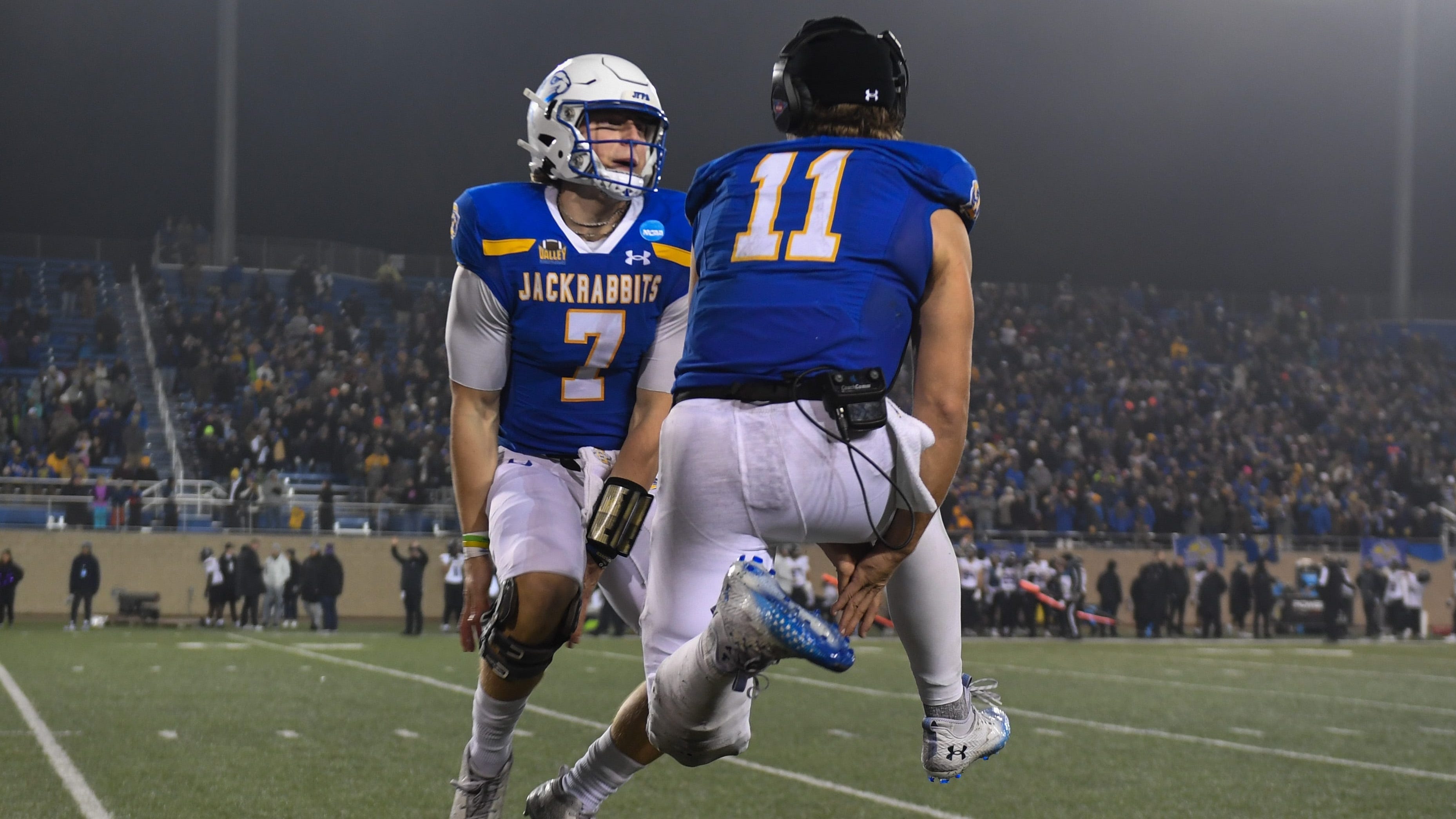 Week 1 NCAAF Parlay Picks: South Dakota State, Liberty, and Arizona to Cover Big | BetQL