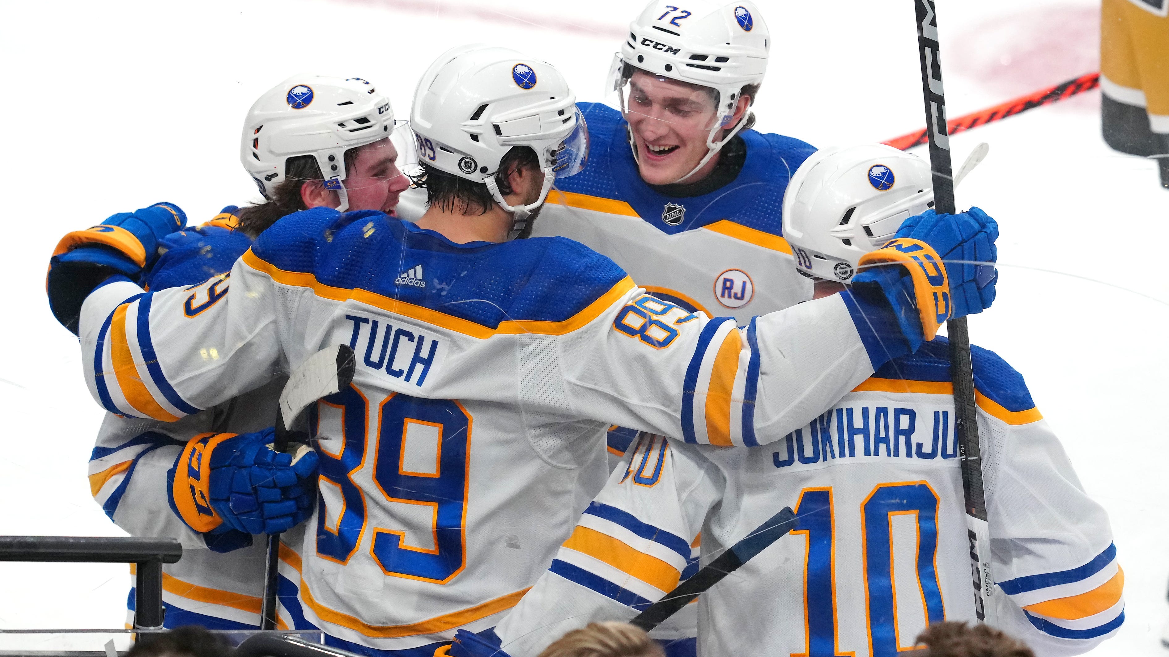 Sabres win big in Vegas