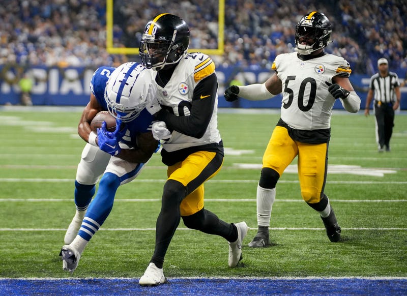 Steelers give up touchdown to Colts