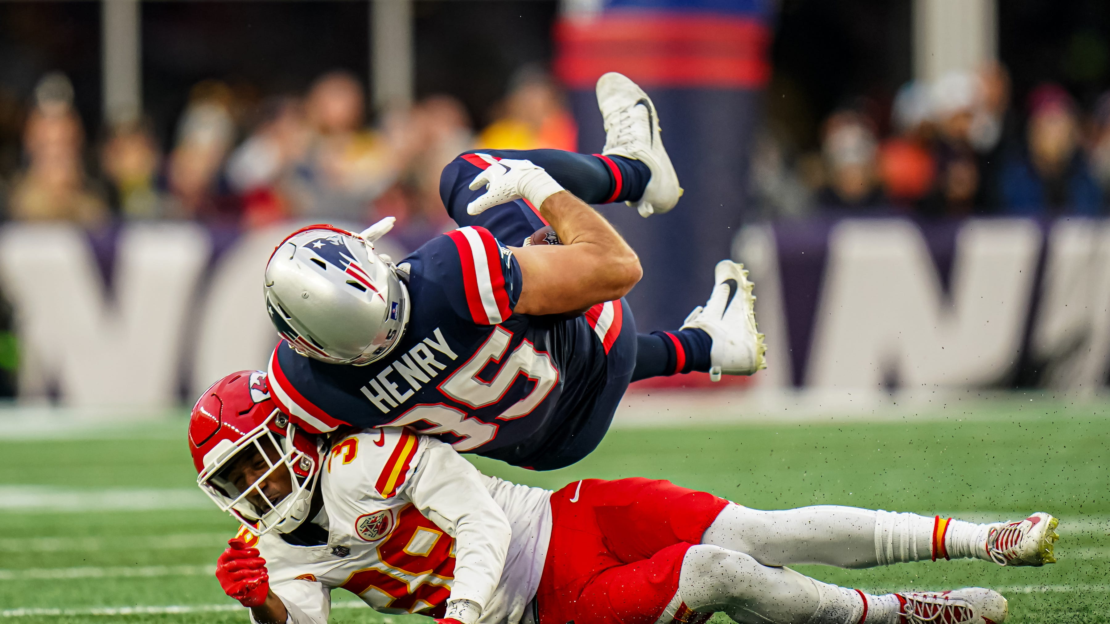 Patriots Practice Report: Hunter Henry, Jabrill Peppers among new absences