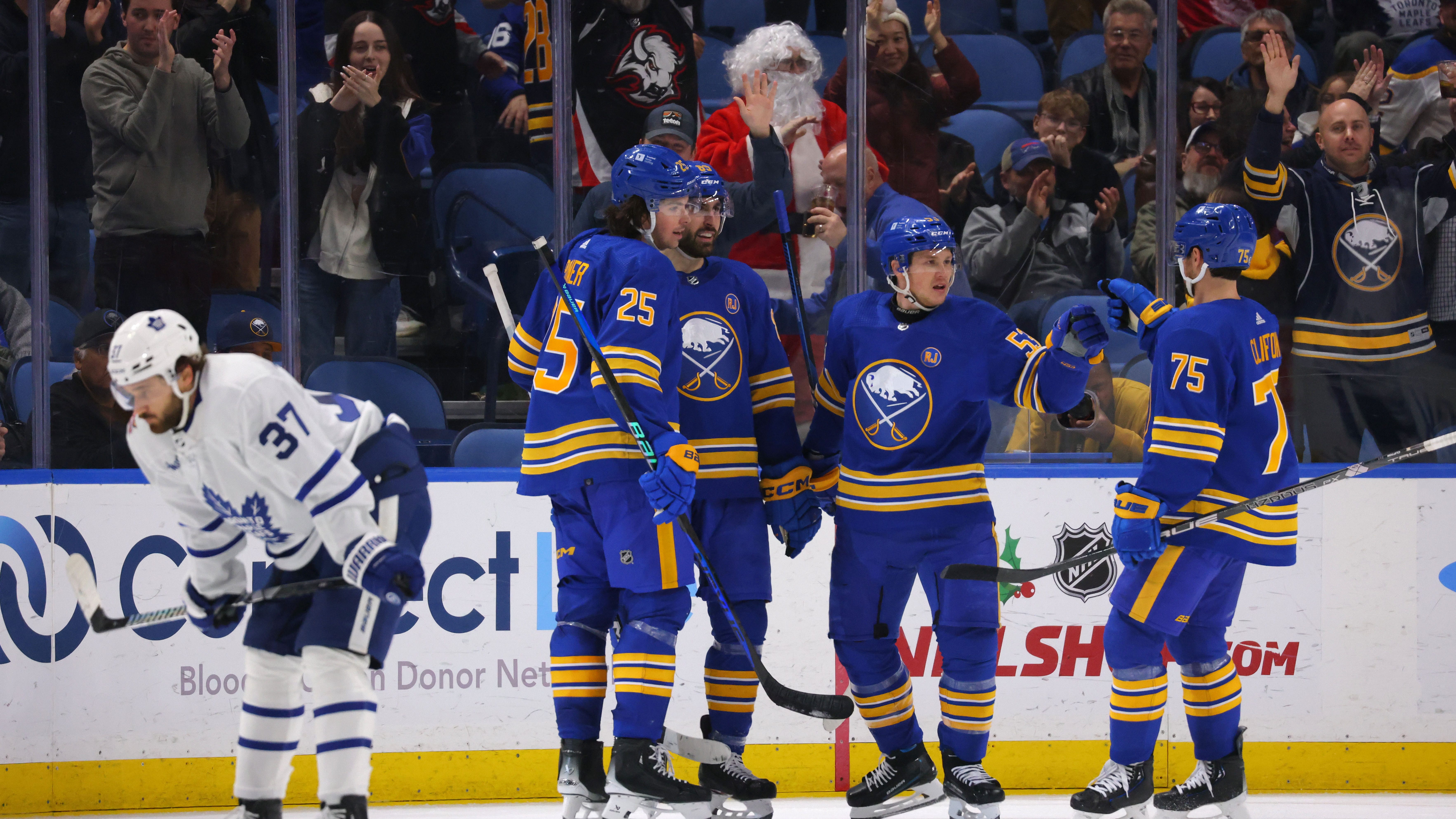 Sabres respond with huge win over Maple Leafs