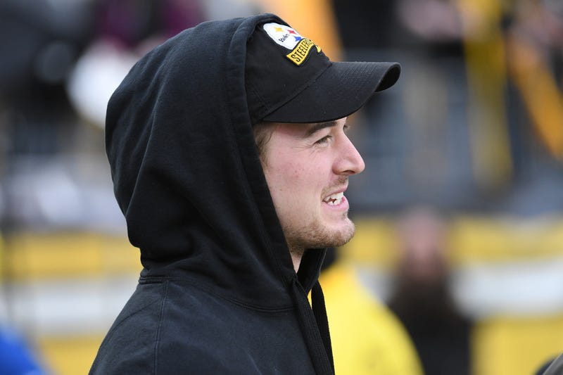Kenny Pickett on sidelines