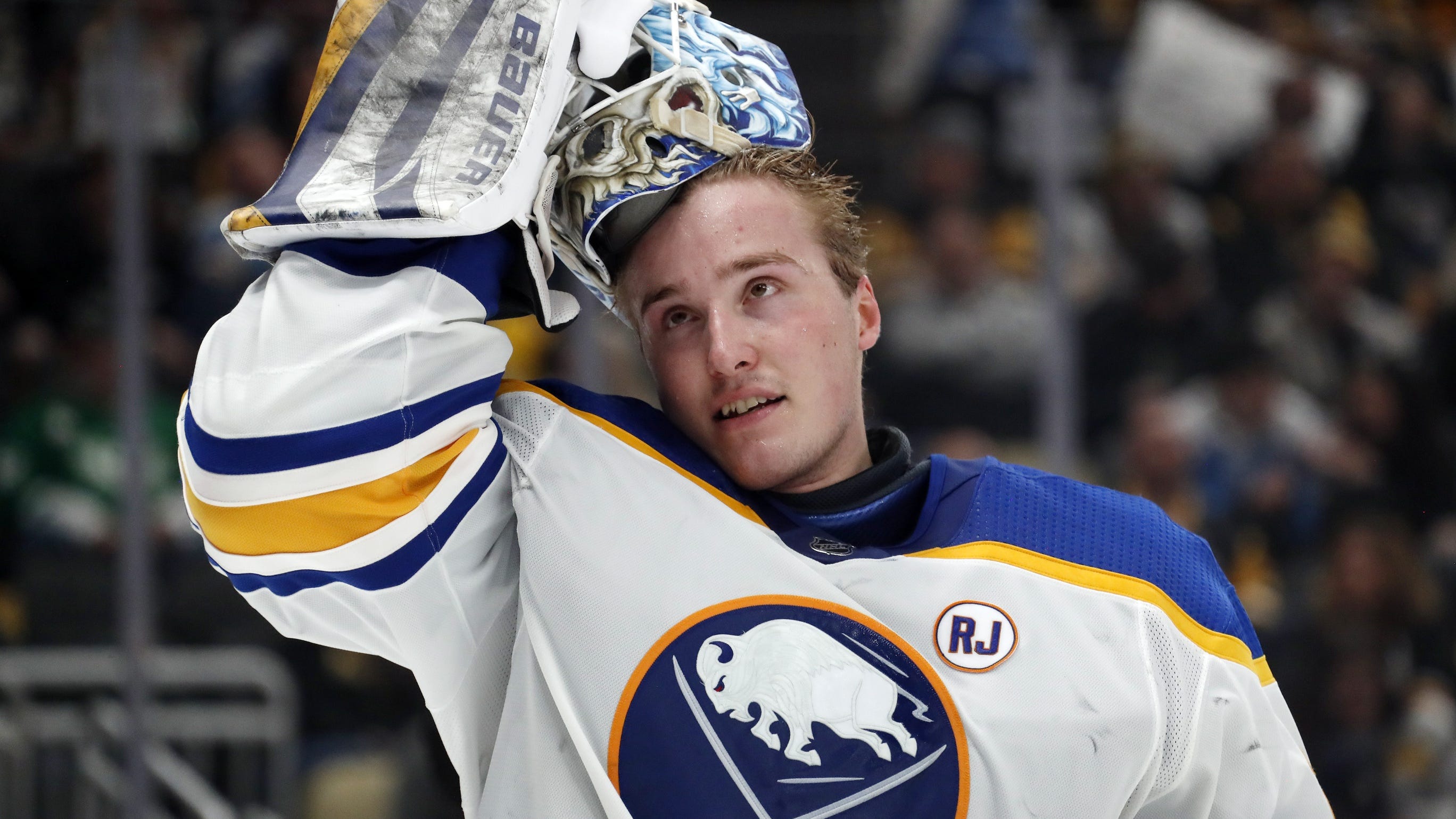 Luukkonen stops 40 shots, Girgensons scores go-ahead goal late as Sabres beat Penguins, 3-1