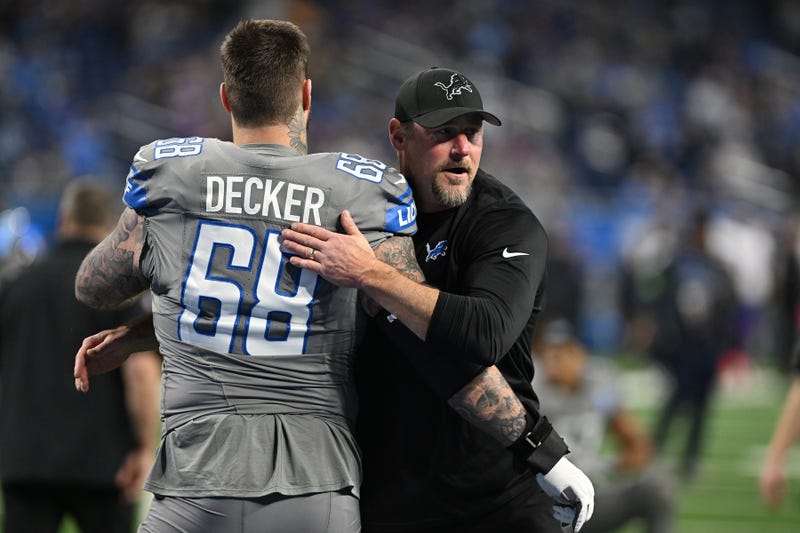 Taylor Decker, Dan Campbell
