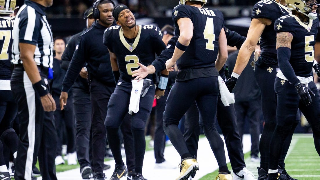 Saints teammates rally around Jameis Winston after controversial TD: 'A real one'