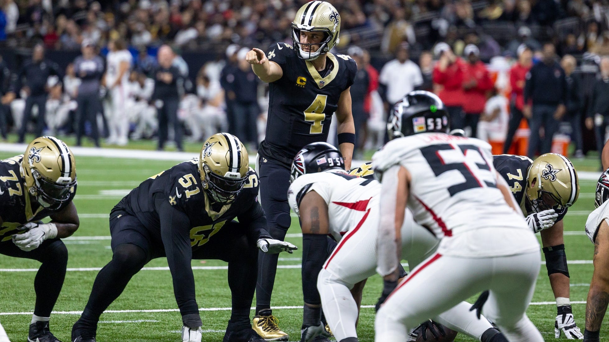 Saints expected to restructure Derek Carr's contract ahead of 2024 season: report