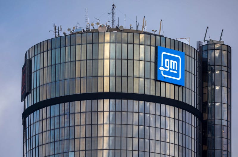 GM logo on Renaissance Center